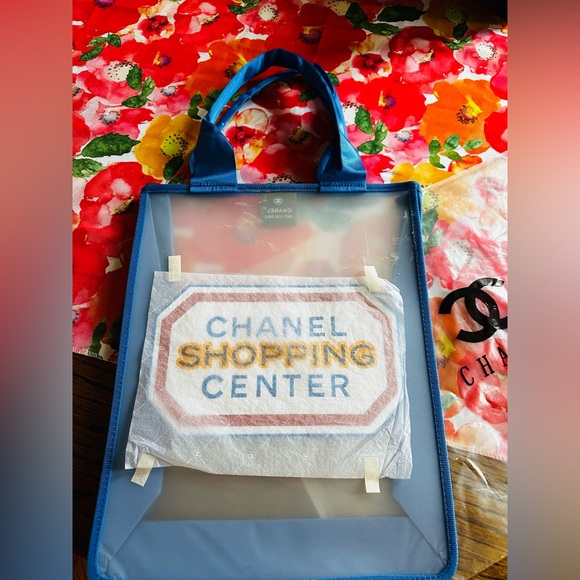 Tote Jelly Bag Vintage 2014 Paris Week.  Has Chanel storage bag included - Picture 2 of 7